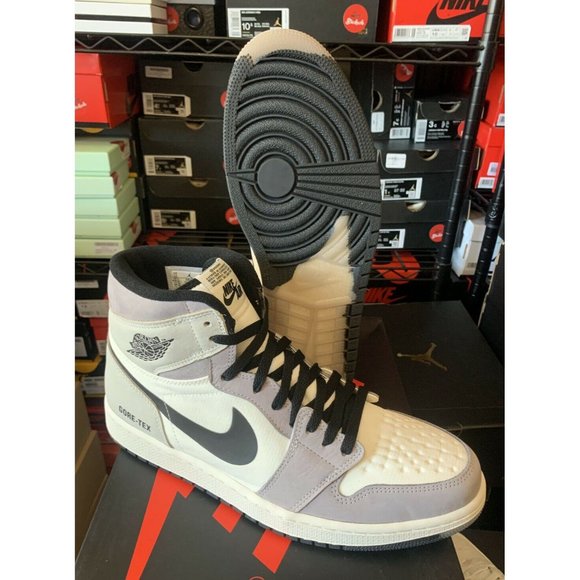 Nike Air Jordan 1 High Element Gore Tex GTX Sail Light Bone Shoes DB2889-100 - Picture 1 of 7